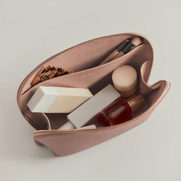 CUYANA Medium Travel Case in Soft Rose - NEW - Picture 2 of 3
